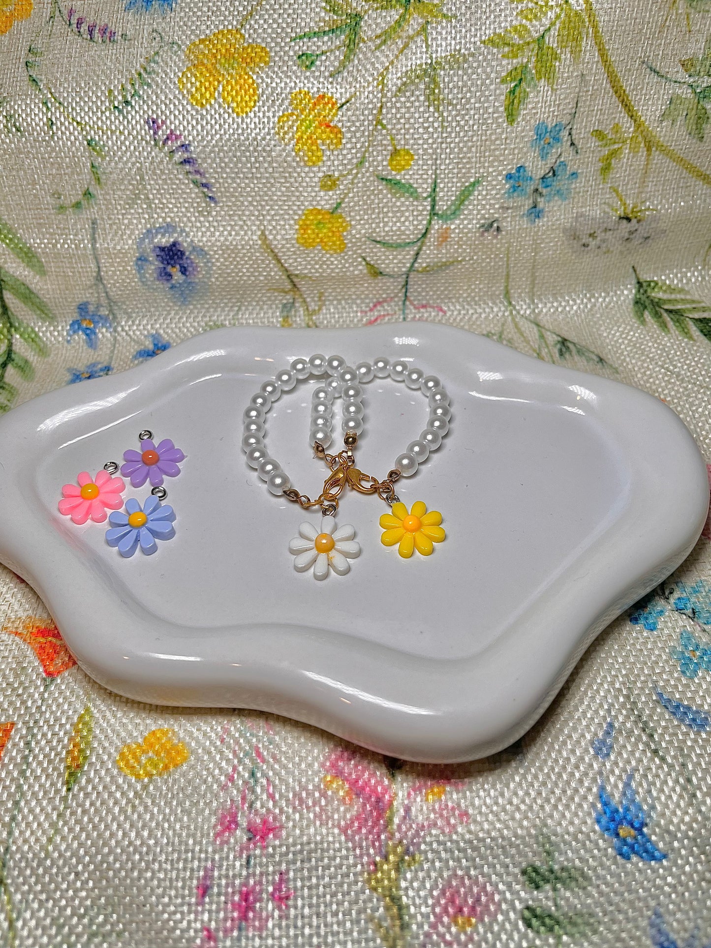Pearl tumbler charm