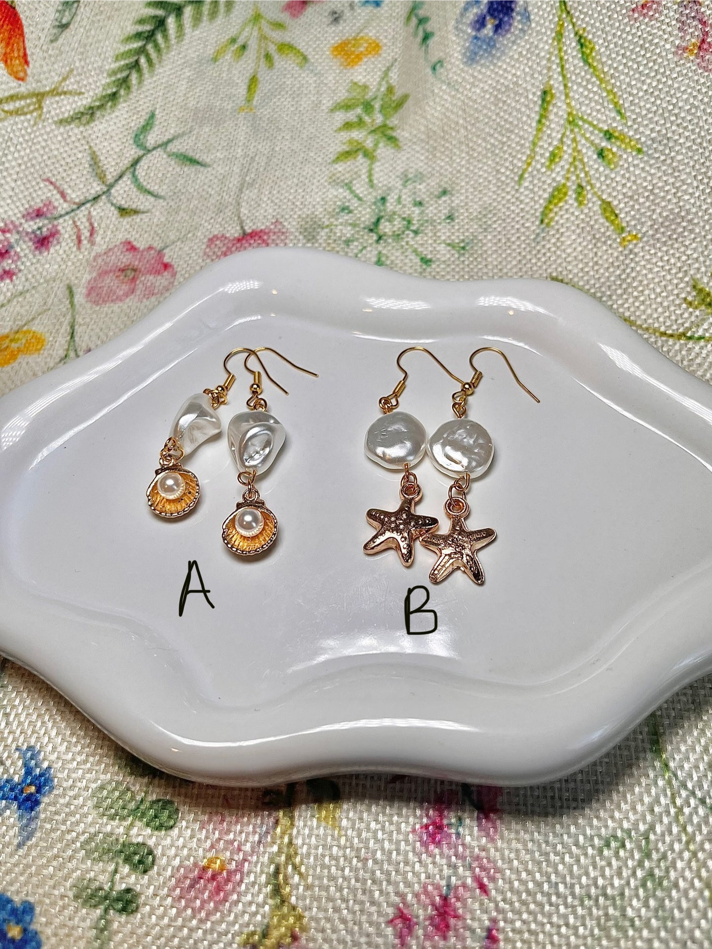 Beach charms with pearl earrings